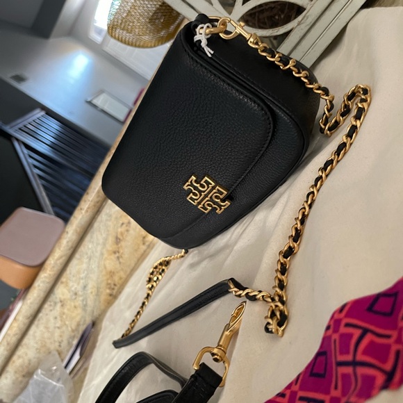 New Tory Burch Britten Convertible Crossbody Bag With Gold Hardware - Picture 8 of 11